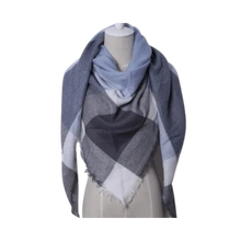 Cargar imagen en el visor de la galería, Bufanda de cashmere con tacto de lana de angora y diseño tartán
 -Copenhague - Ozerty